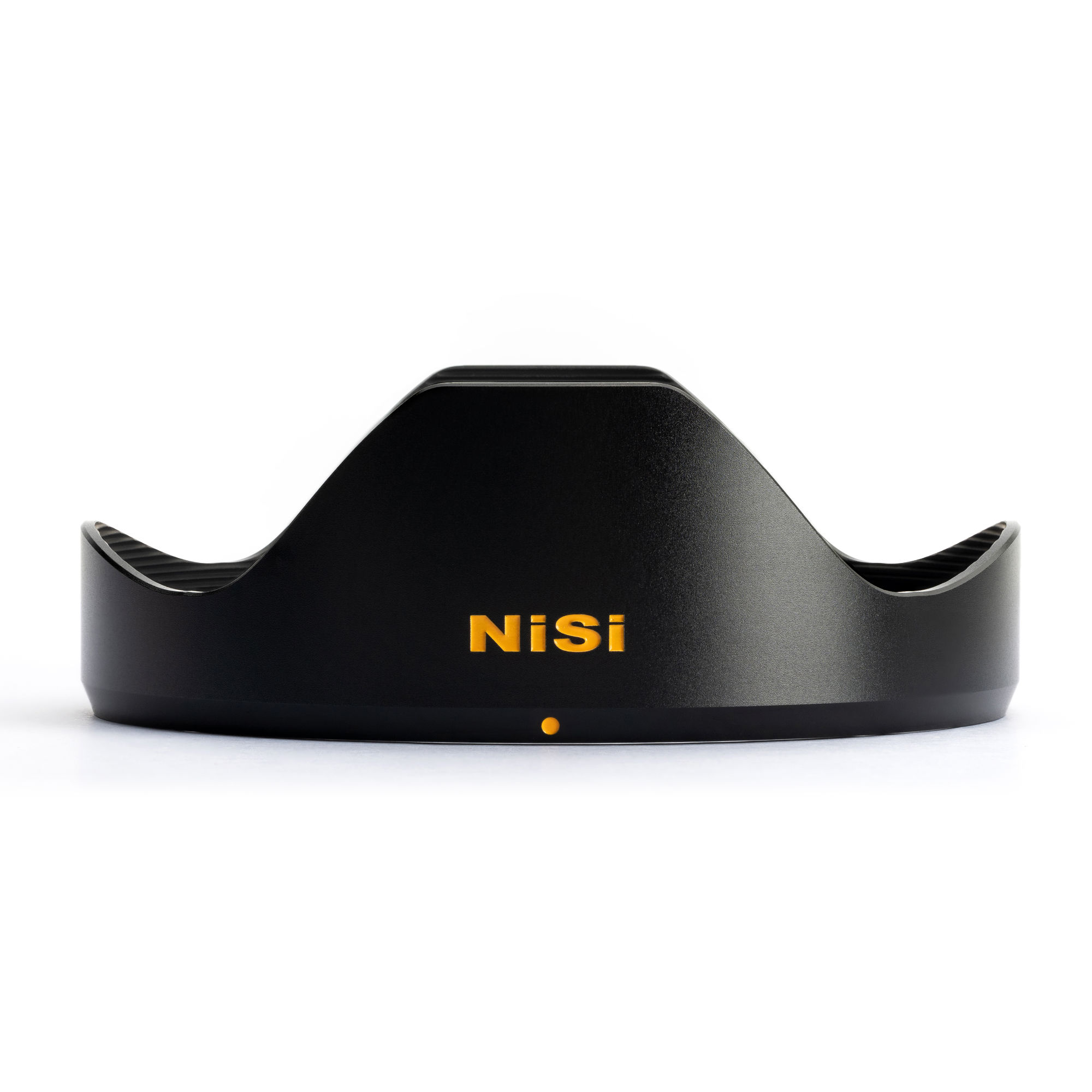 NiSi-15mm-f4-hood.jpg